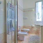 Apartment 2 Bedroom Gorgeous Apartment In Rapallo *